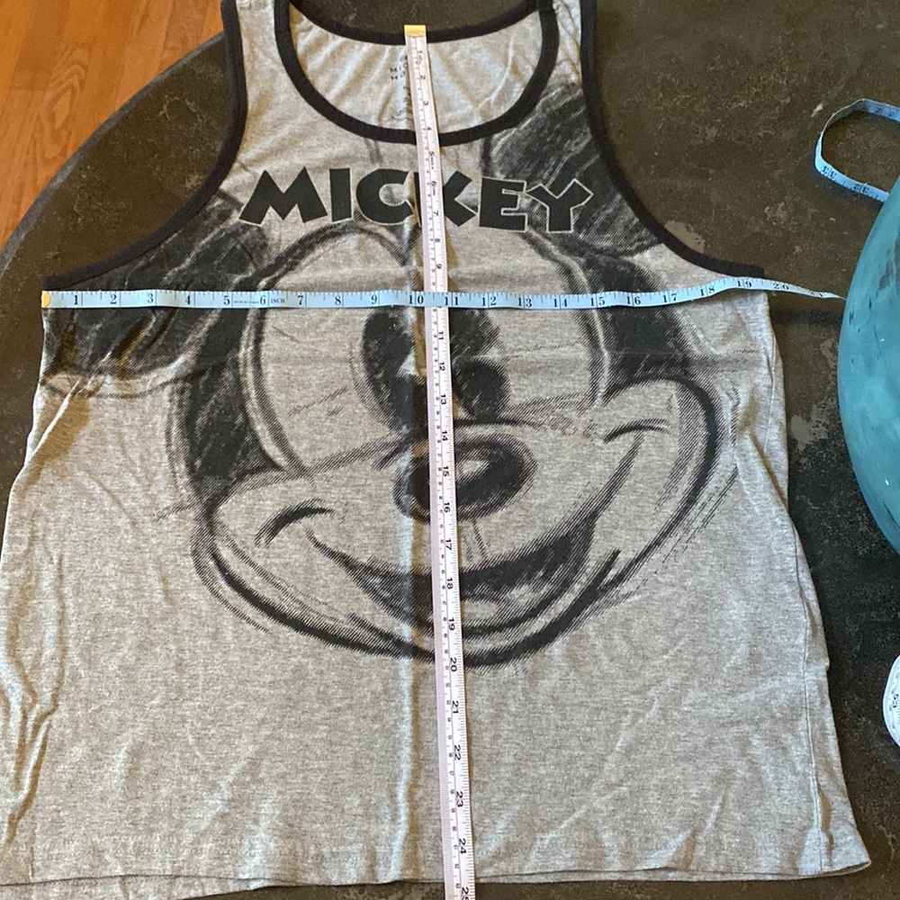 Disney, Graphic  Mickey Mouse tank top - Picture 5 of 6